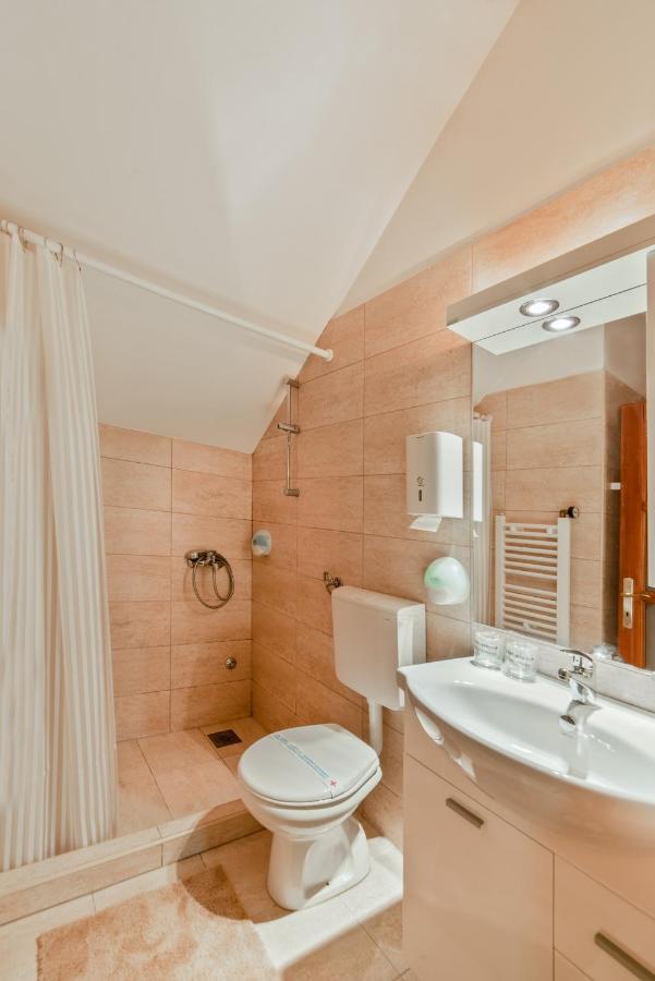 DuMalux apartment Subotica Bagian luar foto