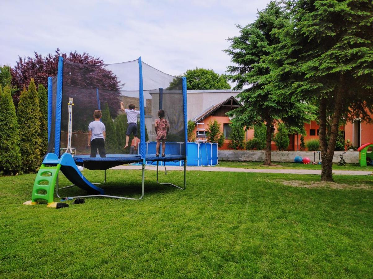 DuMalux apartment Subotica Bagian luar foto